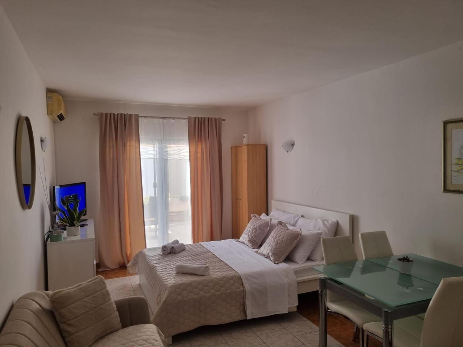 Apartment Bubi Nečujam Exteriér fotografie